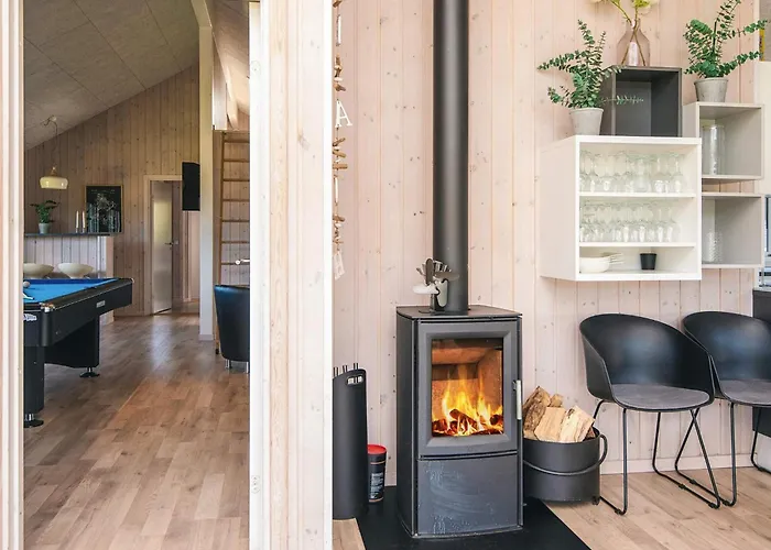 Luxury Pool Retreat In - By Traum Casa vacanze *