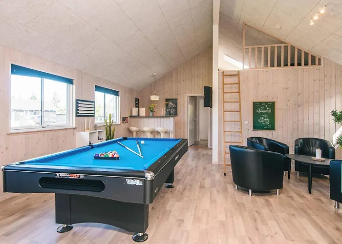 Luxury Pool Retreat In - By Traum *