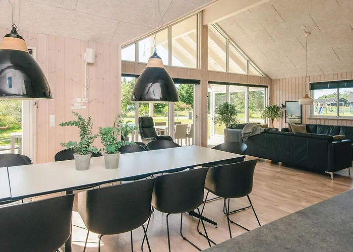 Luxury Pool Retreat In - By Traum Casa vacanze