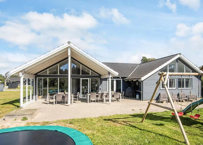 Luxury Pool Retreat In - By Traum Casa vacanze