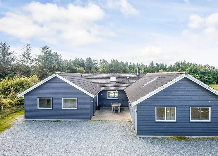 Luxury Pool Retreat In - By Traum Casa vacanze